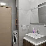 Appartement Two Bedroom With Sea View 021 *