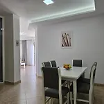 Two Bedroom With Sea View 021 Appartement *