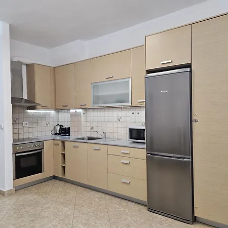 شقة Two Bedroom With Sea View 021 *