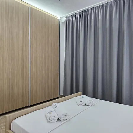 Apartament Two Bedroom With Sea View 021 Saranda