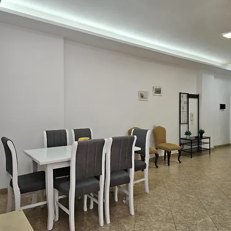 Appartement Two Bedroom With Sea View 021
