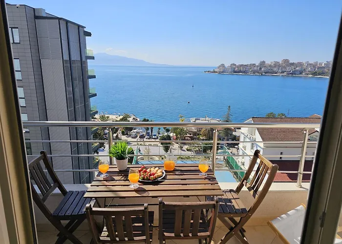 דירה Two Bedroom With Sea View 021 *