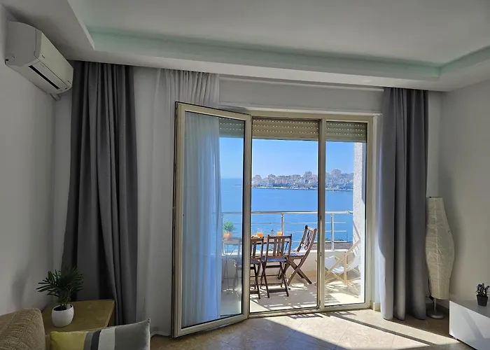 Two Bedroom With Sea View 021 דירה סרנדה